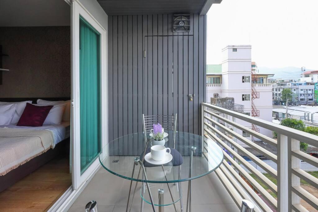 Апартаменты Luxury Living In Heart Of Nimman Чиангмай Экстерьер фото