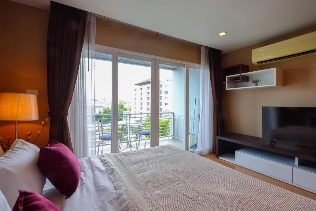 Апартаменты Luxury Living In Heart Of Nimman Чиангмай Экстерьер фото